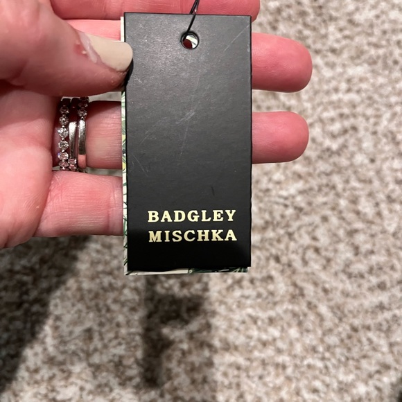 NWT 🔥 Badgley Mischka purse - Picture 6 of 6